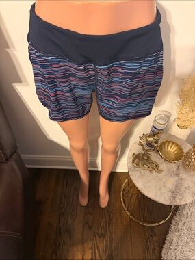 Athleta Navy Blue Striped Women's Running Shorts